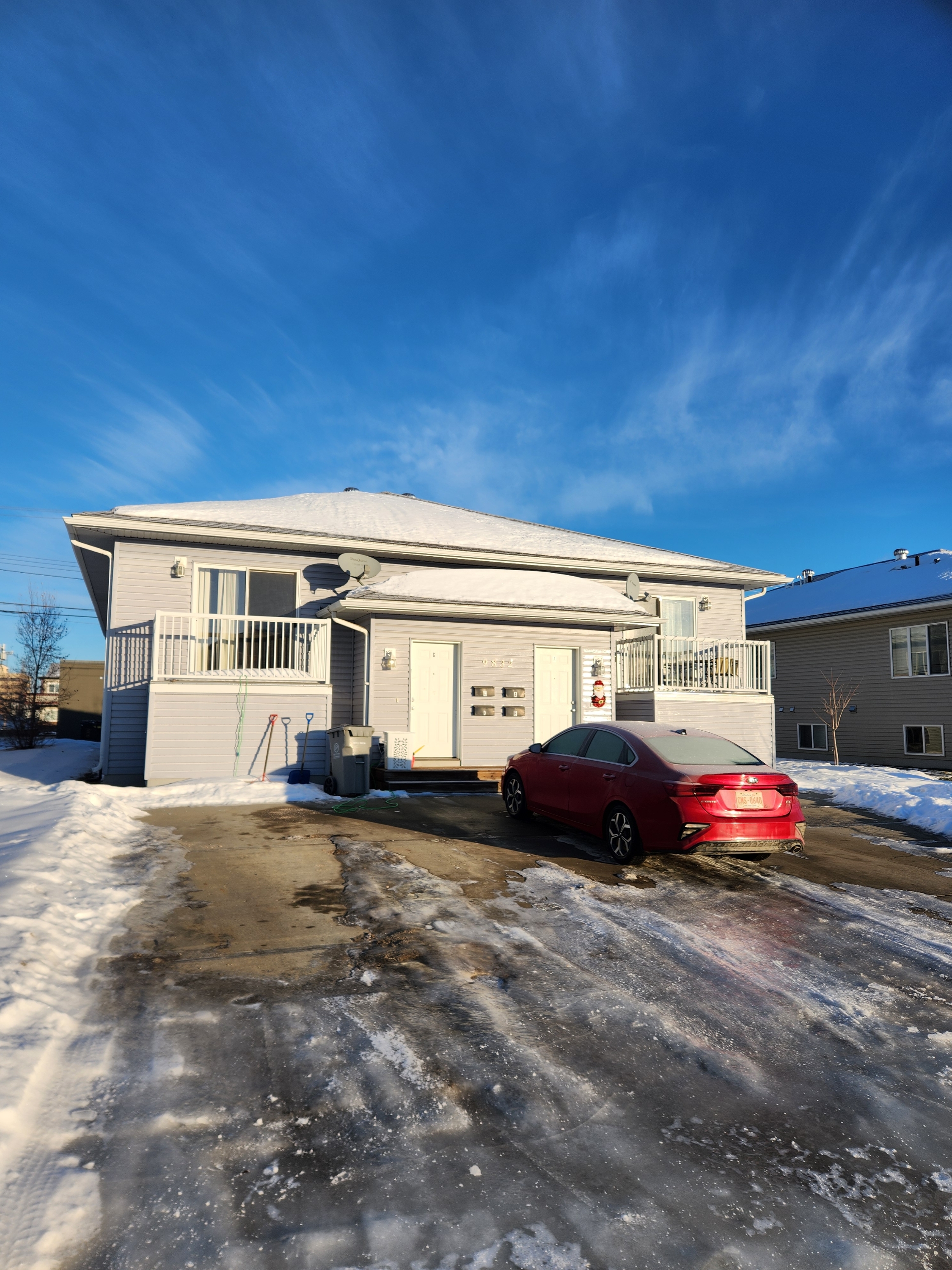 9832 96 Avenue - B